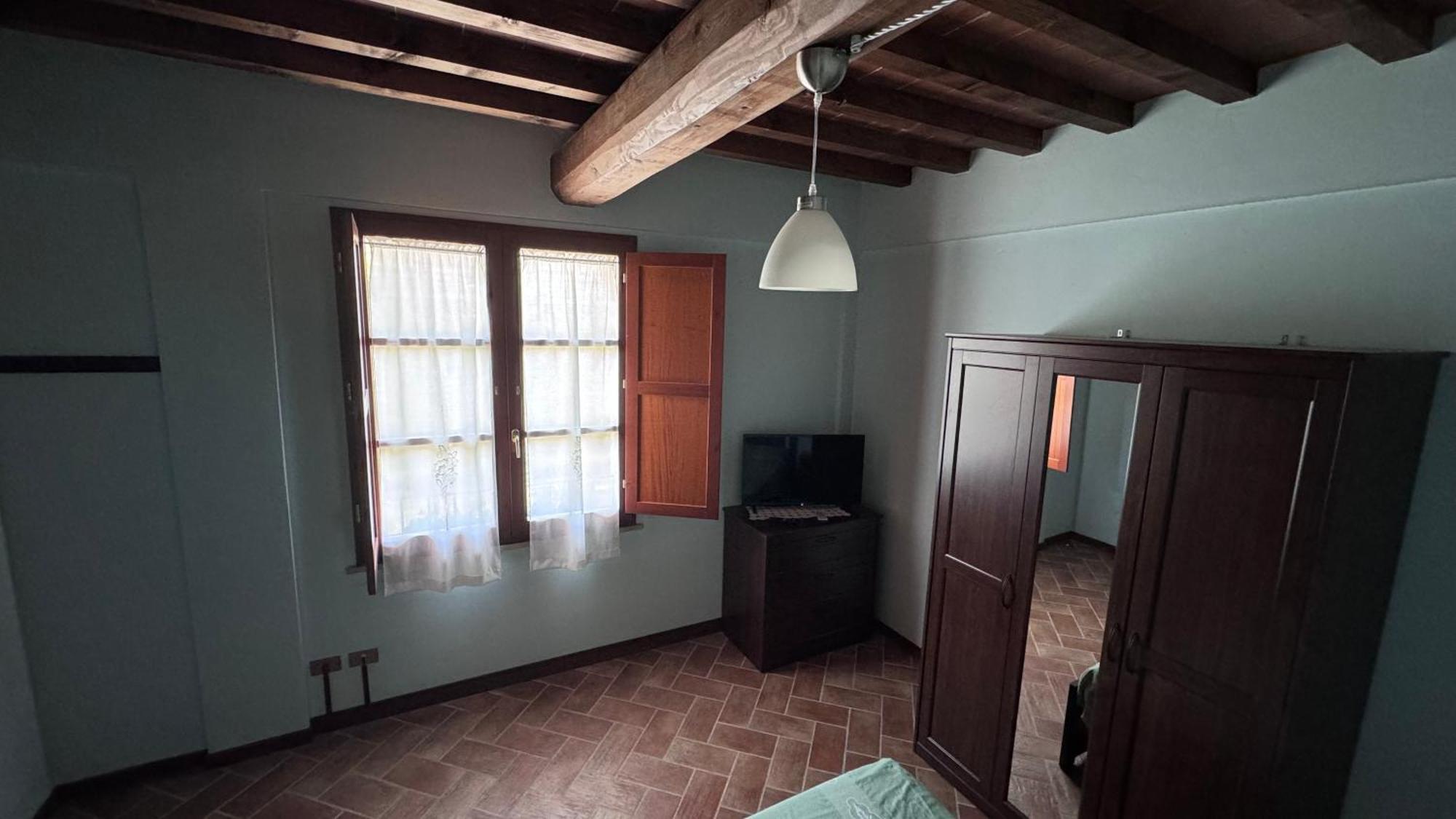 Appartamento Isenesi Gambassi Terme Exterior foto