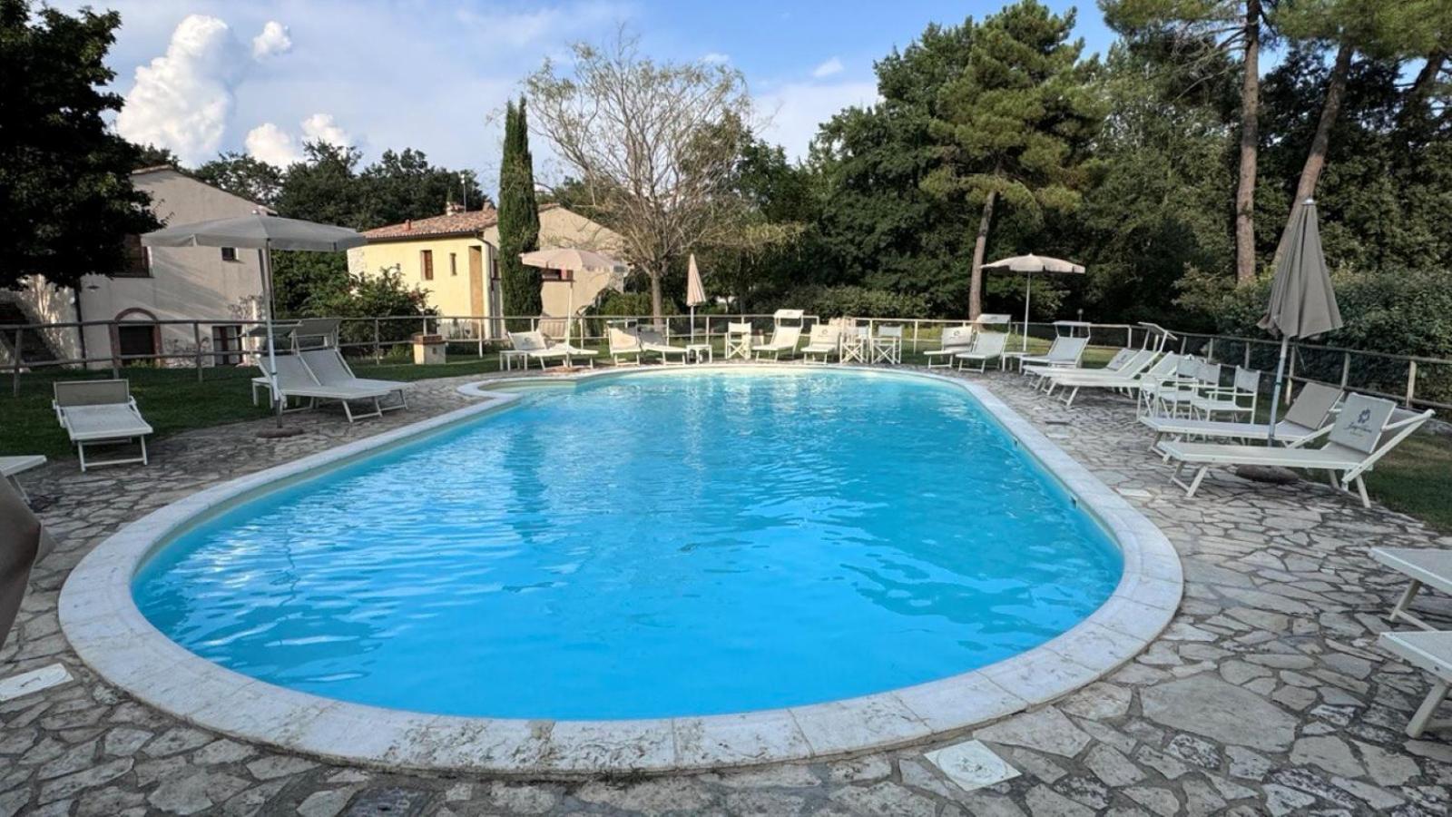 Appartamento Isenesi Gambassi Terme Exterior foto